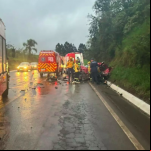 Colisão frontal na BR-282 deixa dois mortos e um ferido em SC – Foto: Divulgação/Corpo de Bombeiros/
