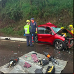 Colisão frontal na BR-282 deixa dois mortos e um ferido em SC – Foto: Divulgação/Corpo de Bombeiros/